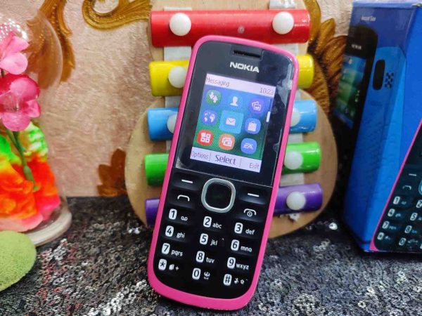 Nokia Asha 110 Dual Sim Mobile Phone - Image 4