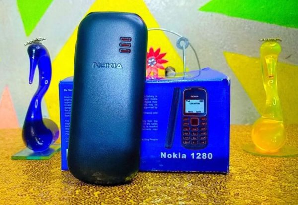 Nokia 1280 One Sim Supported Original Mobile Phone - Image 7