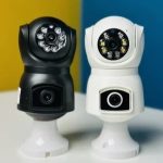 V380 E9 Dual Lens Bulb PTZ IP Camera